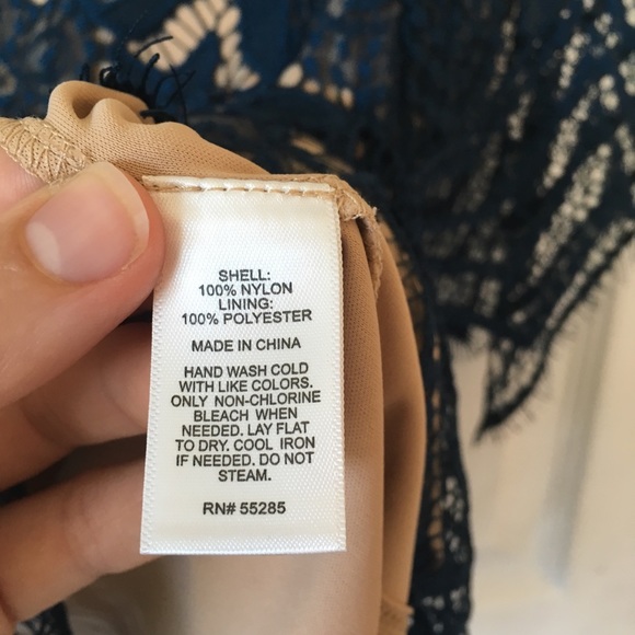 Lacey crop top (NWOT) - Picture 4 of 5